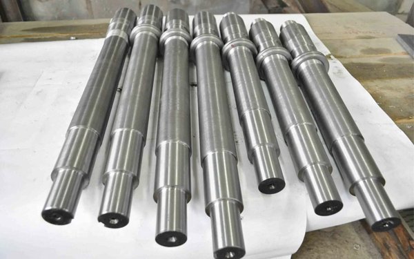 Изготовление валов на заказ | Токарно-фрезерная обработка, термообработка, шлифовка