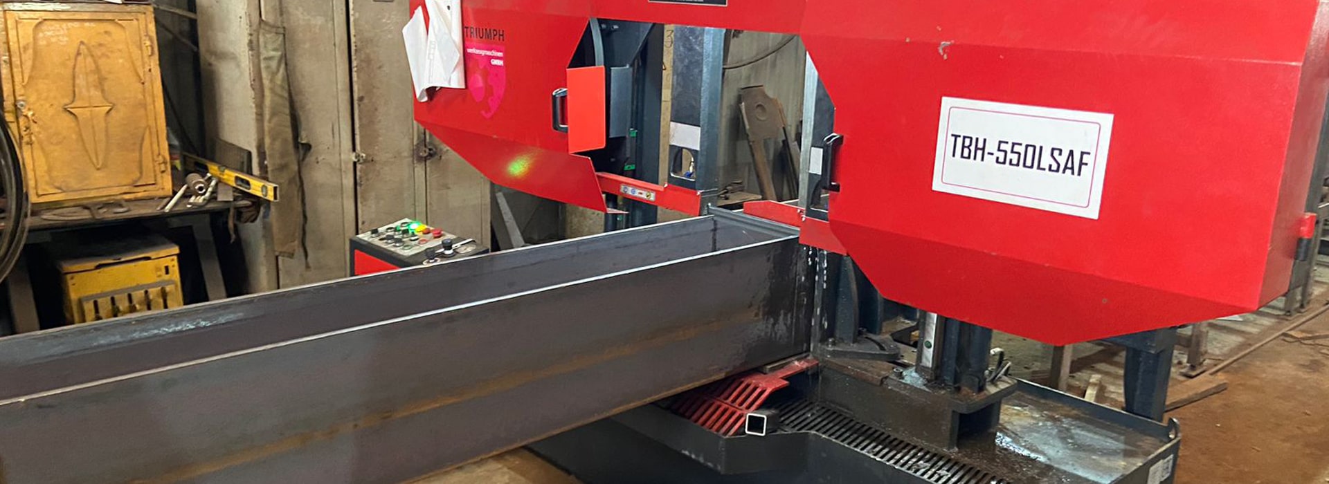 Ленточнопильная резка металла