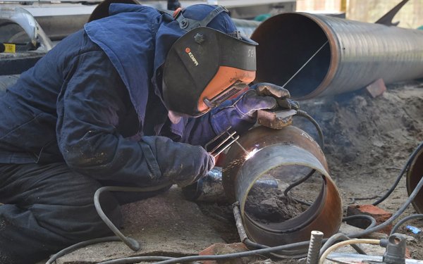 Производство труб для тепловых сетей и теплотрасс в Москве | Изготовление труб с ВУС изоляцией до 3600 мм