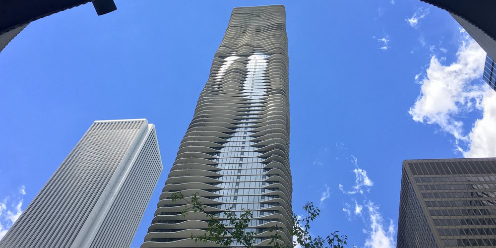 Aqua Tower, Чикаго, США