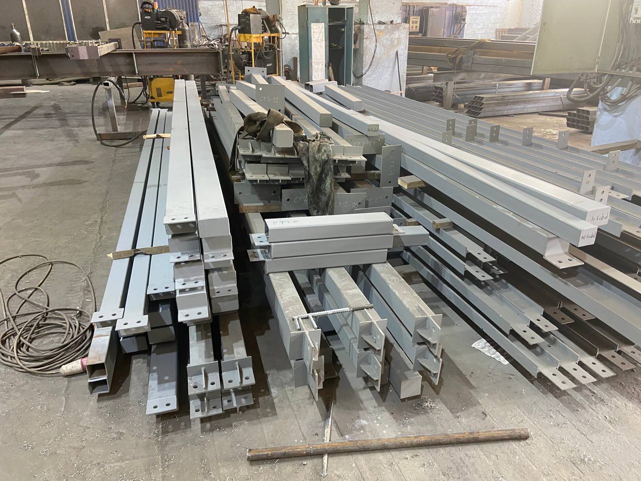 Связи металлоконструкций: виды, характеристики и цены от производителя