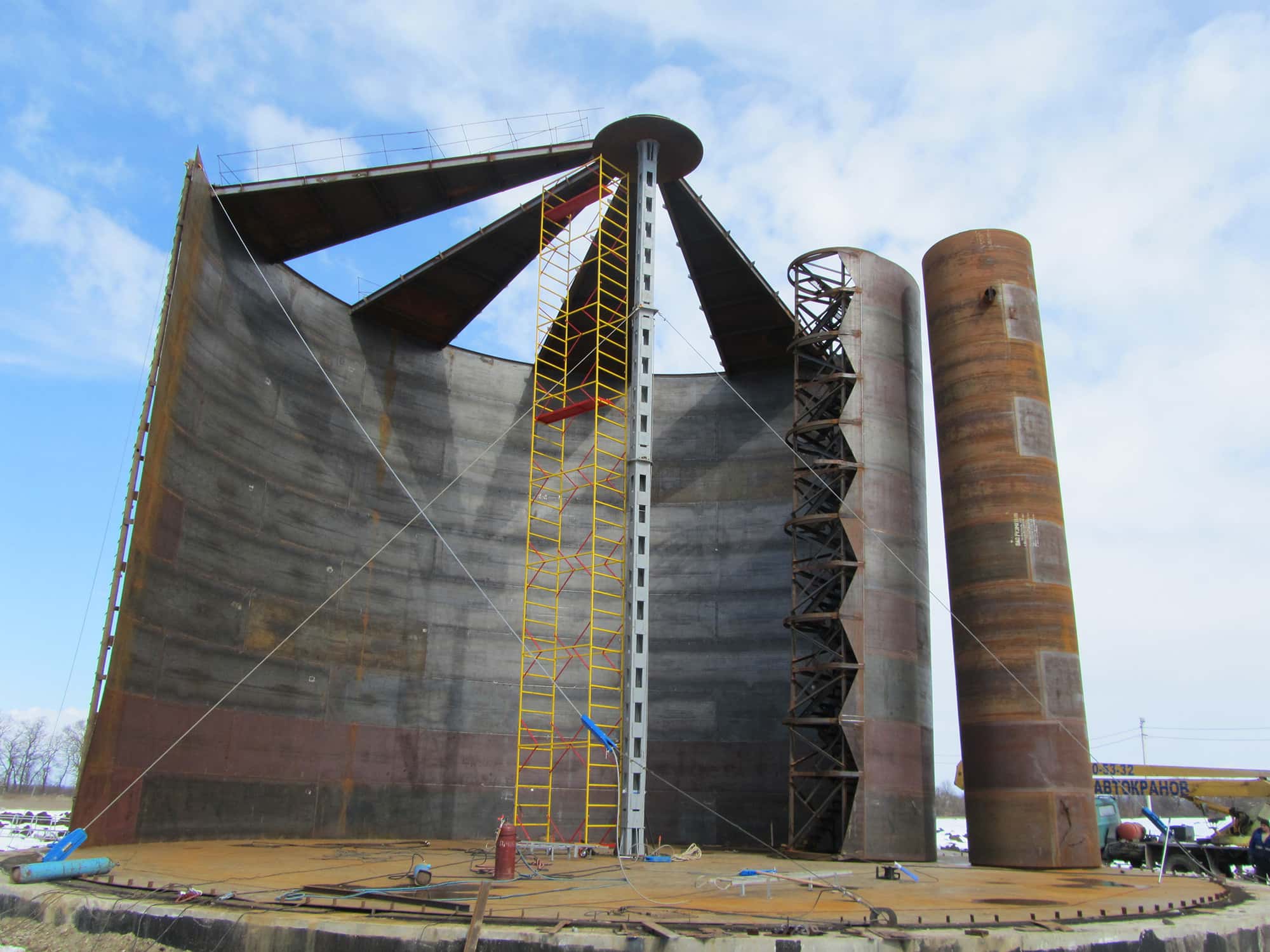 Рулонный монтаж резервуаров: что важно знать