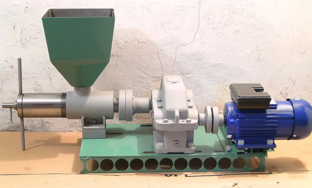 Маслобойка для промышленной переработки масличных культур