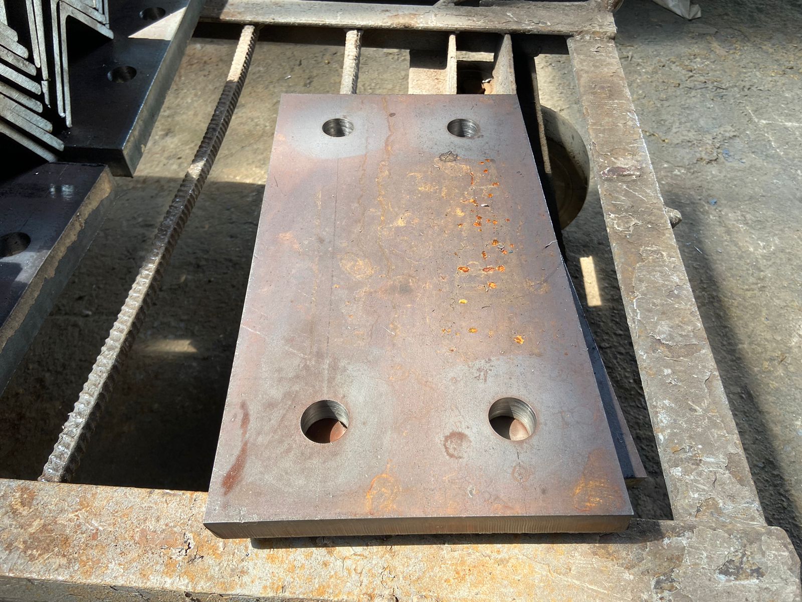 Стальные пластины - изготовление металлических пластин, косынок и фасонок из листовой стали