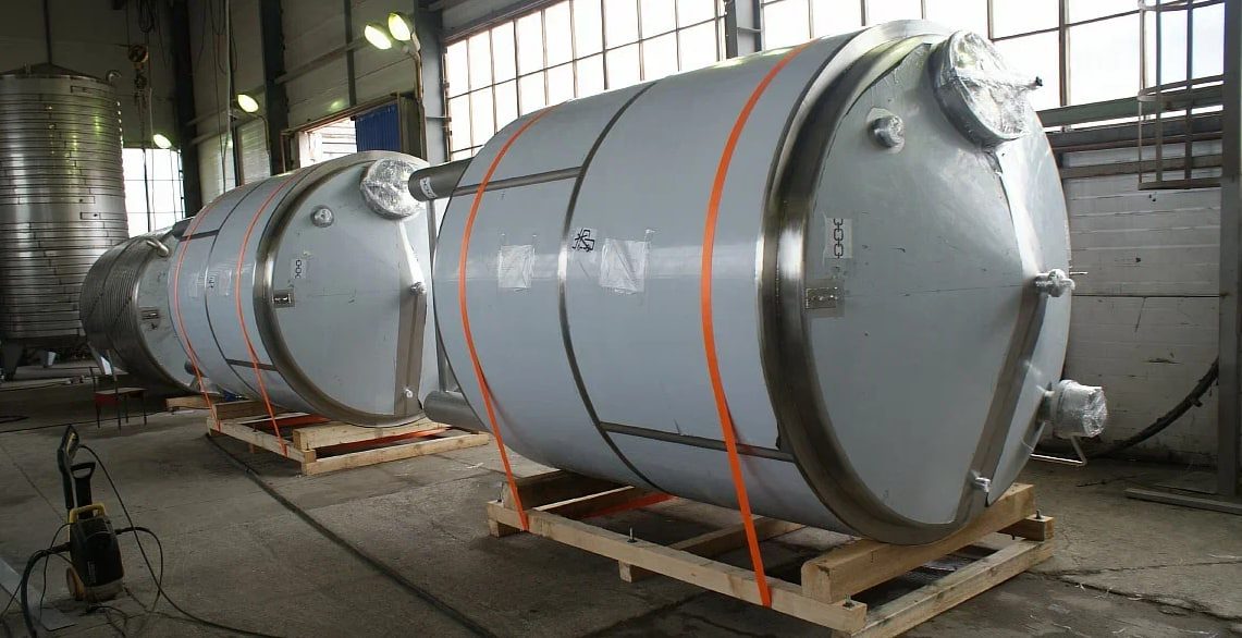 Термоизолированная емкость 10 м³ для щелочи | Проект Инвест Сталь